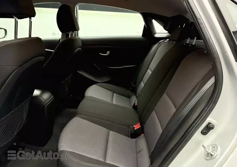 HYUNDAI I30 1.4 Fifa World Cup Edition