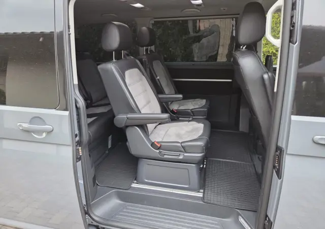 VOLKSWAGEN Multivan 2.0 BiTDI L1 Highline DSG