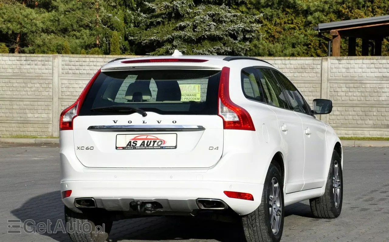 VOLVO XC 60 D4 Drive-E Momentum