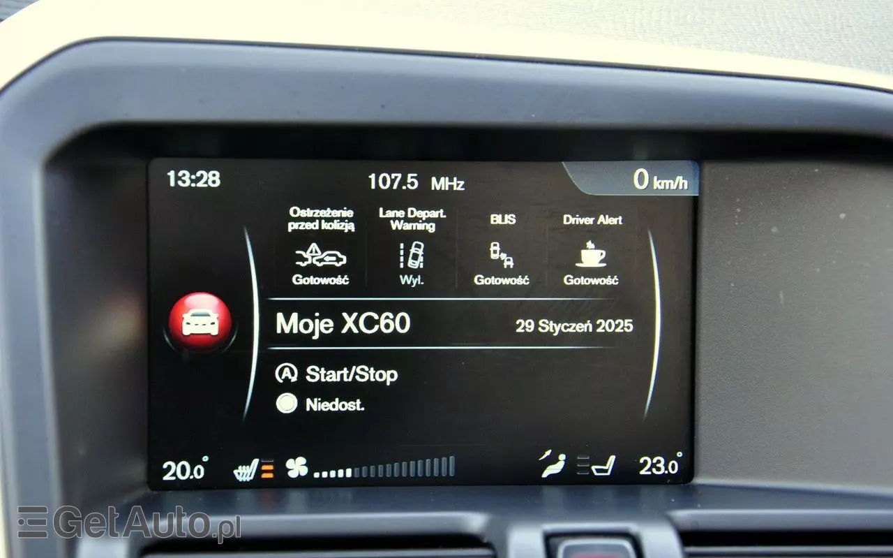 VOLVO XC 60 D4 Drive-E Momentum