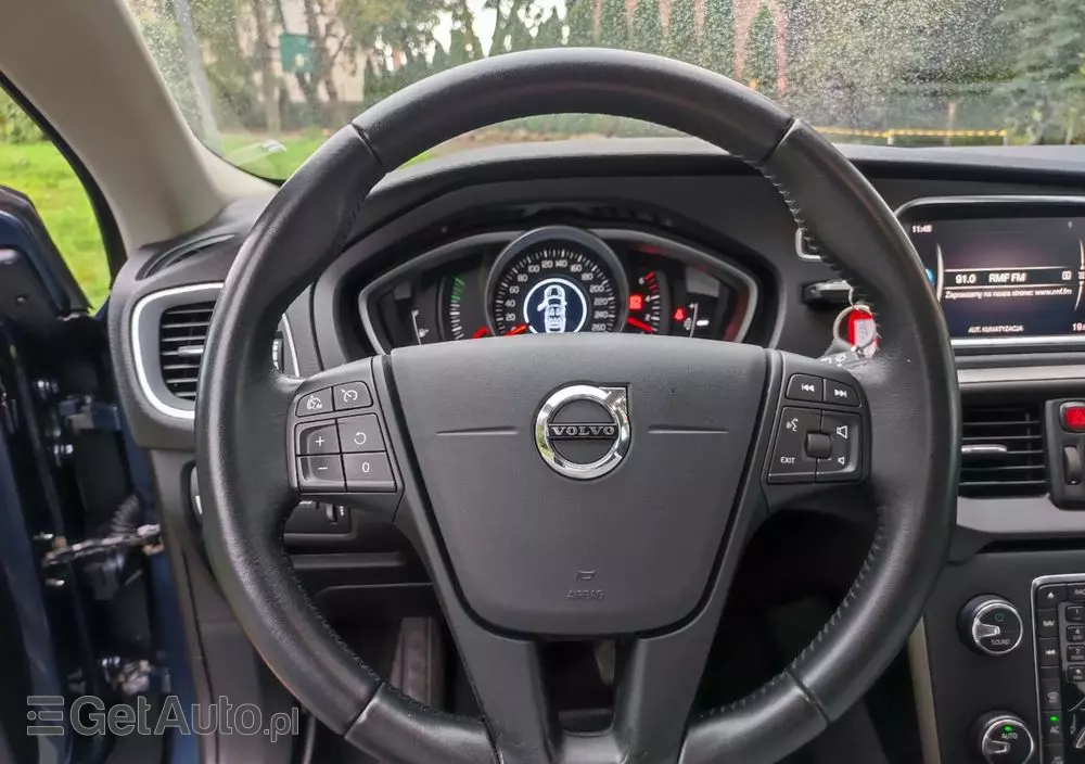 VOLVO V40 D3 Drive-E Momentum