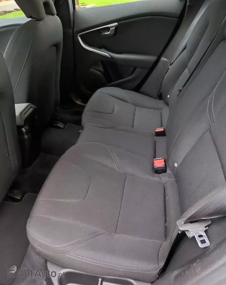 VOLVO V40 D3 Drive-E Momentum