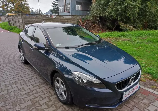 VOLVO V40 D3 Drive-E Momentum