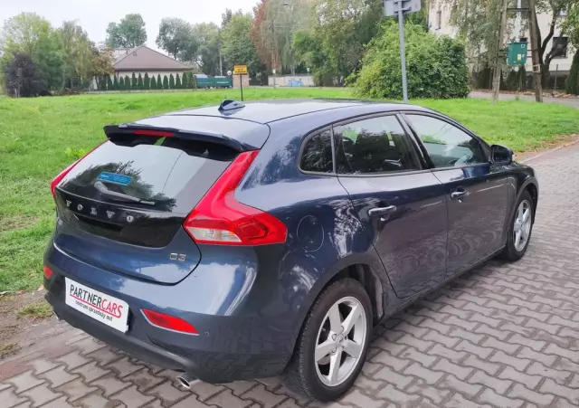 VOLVO V40 D3 Drive-E Momentum