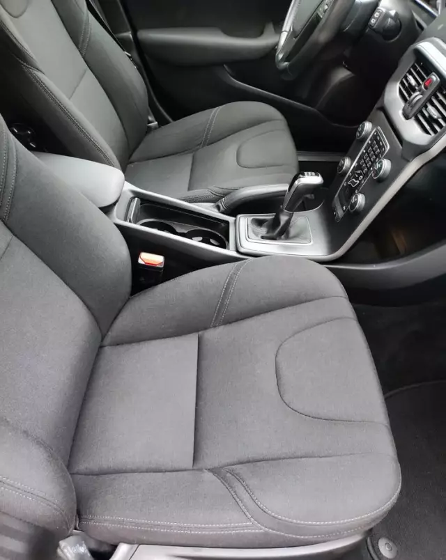 VOLVO V40 D3 Drive-E Momentum