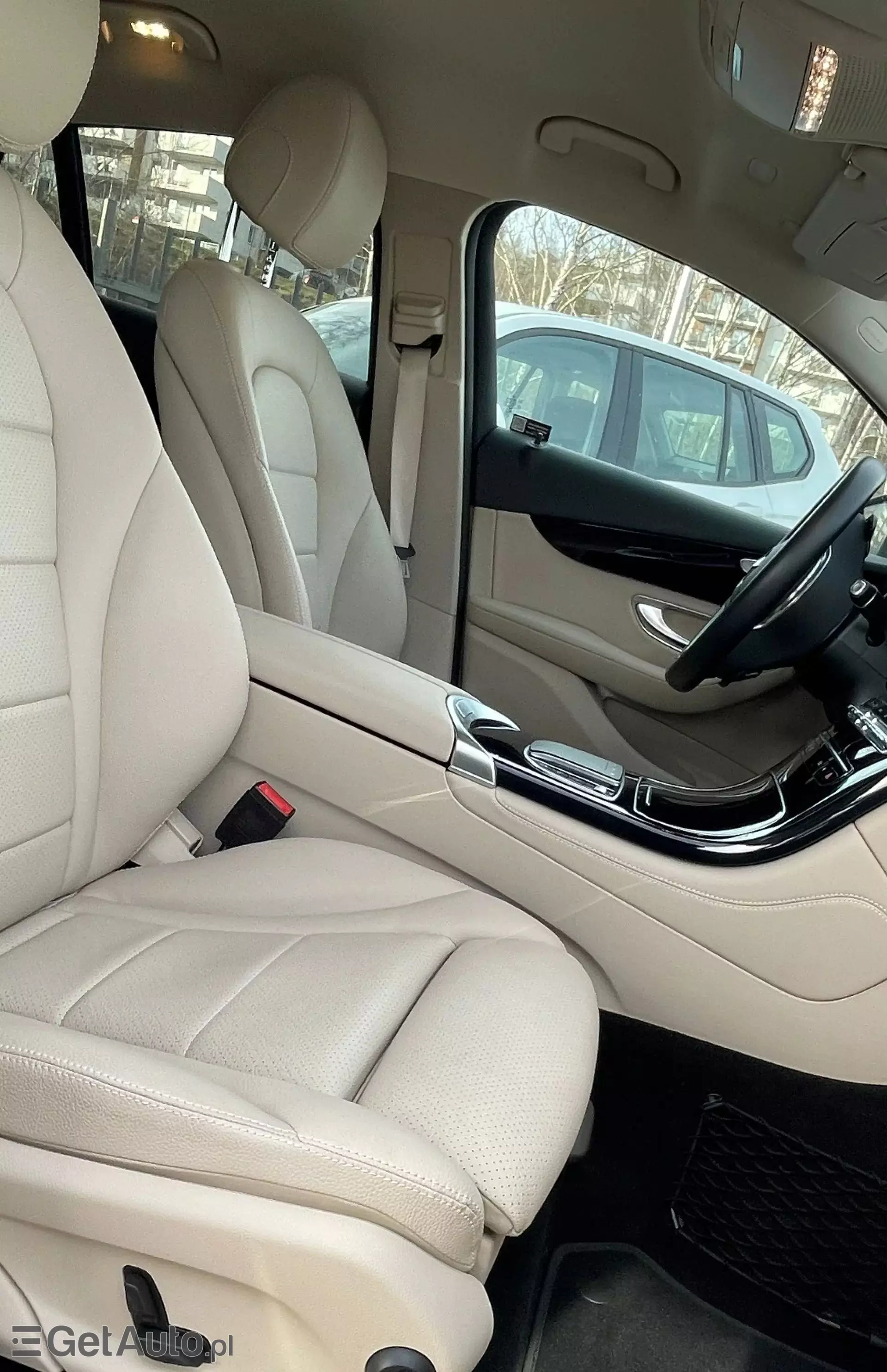 MERCEDES-BENZ GLC GLC 200 (197 KM) EQ Boost 4MATIC G-TRONIC