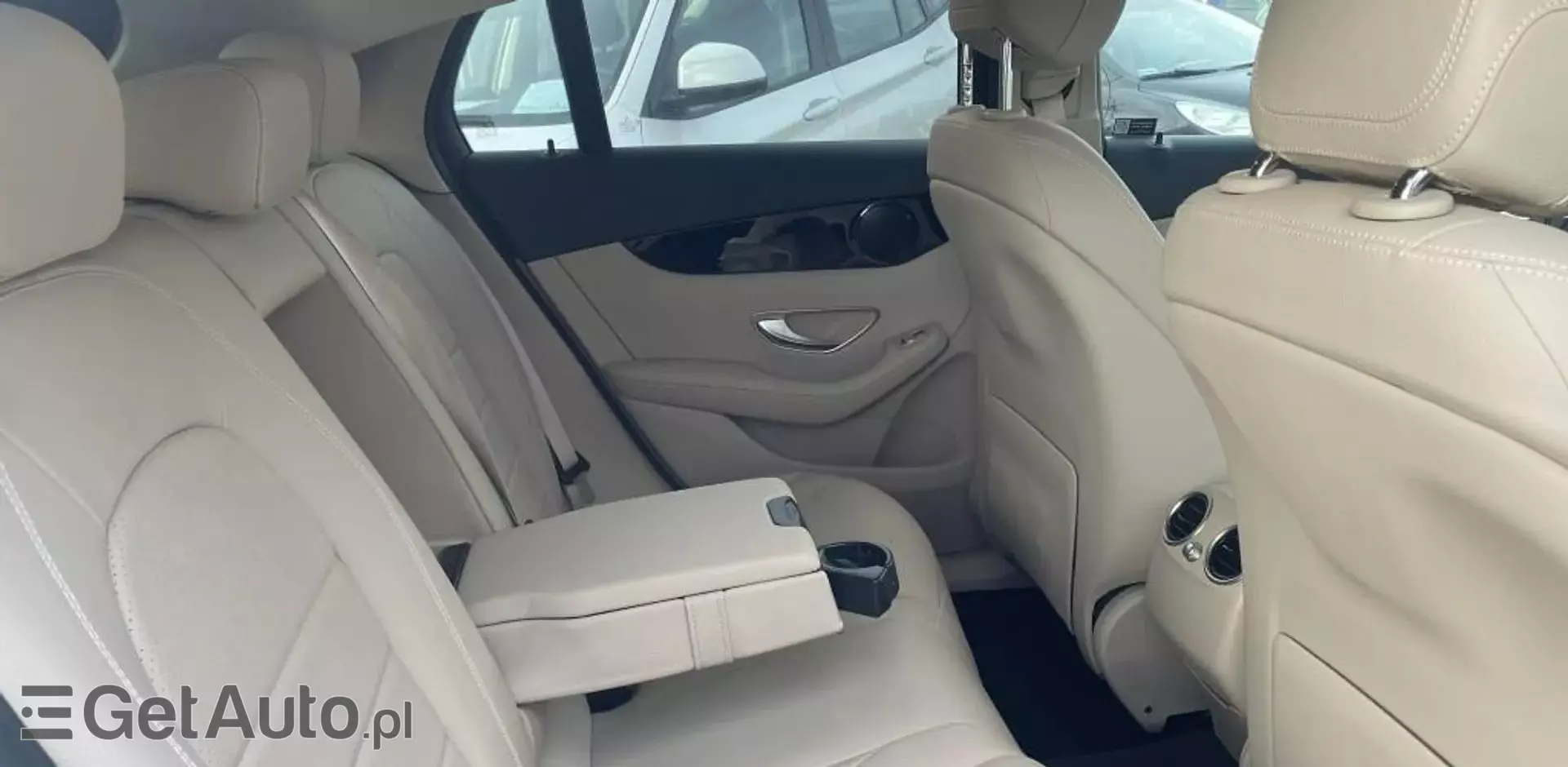 MERCEDES-BENZ GLC GLC 200 (197 KM) EQ Boost 4MATIC G-TRONIC