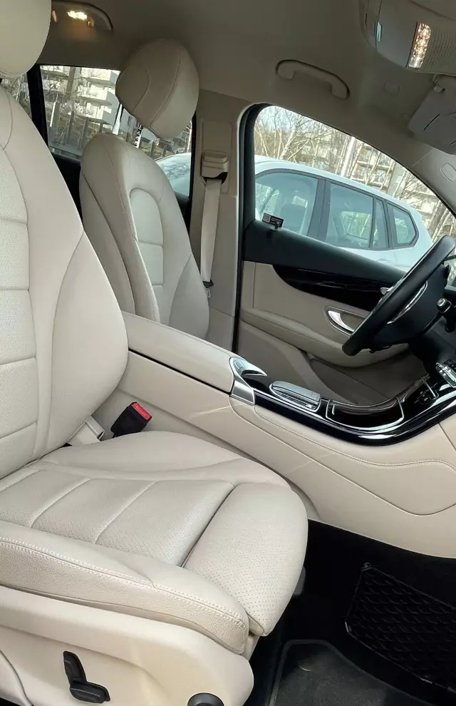 MERCEDES-BENZ GLC GLC 200 (197 KM) EQ Boost 4MATIC G-TRONIC