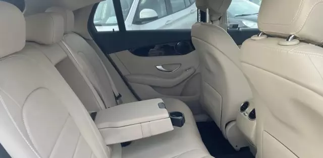 MERCEDES-BENZ GLC GLC 200 (197 KM) EQ Boost 4MATIC G-TRONIC