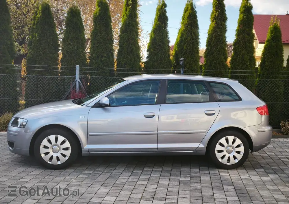 AUDI A3 Sportback 