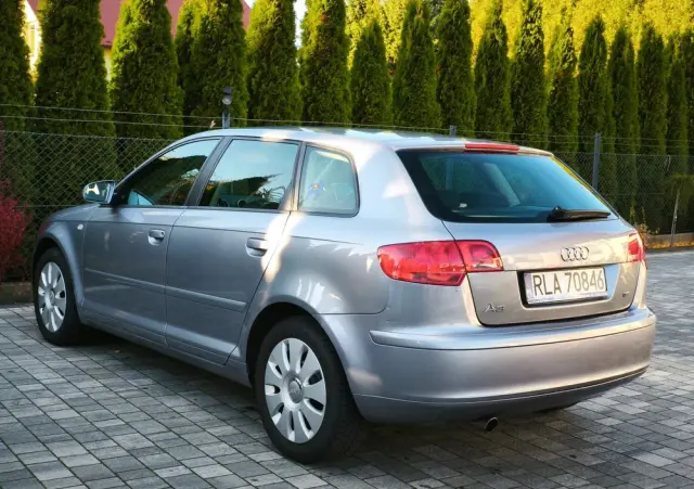 AUDI A3 Sportback 
