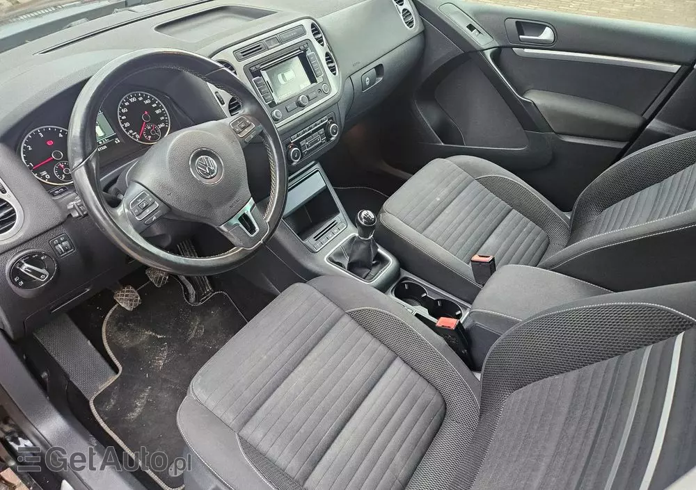 VOLKSWAGEN Tiguan 2.0 TDI DPF BlueMotion Technology Cup Sport & Style