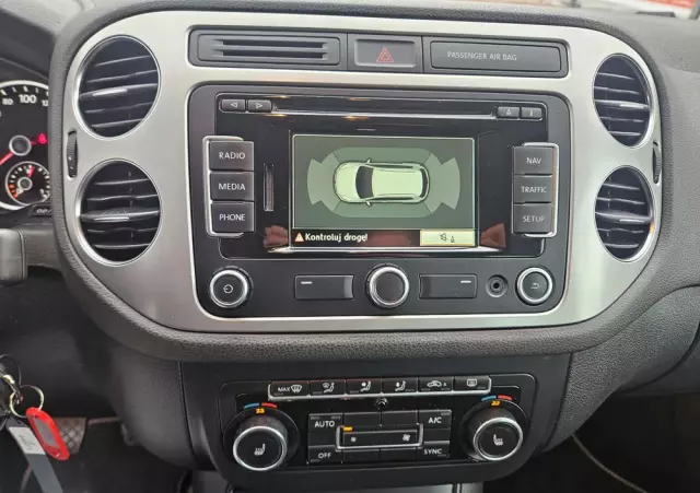 VOLKSWAGEN Tiguan 2.0 TDI DPF BlueMotion Technology Cup Sport & Style