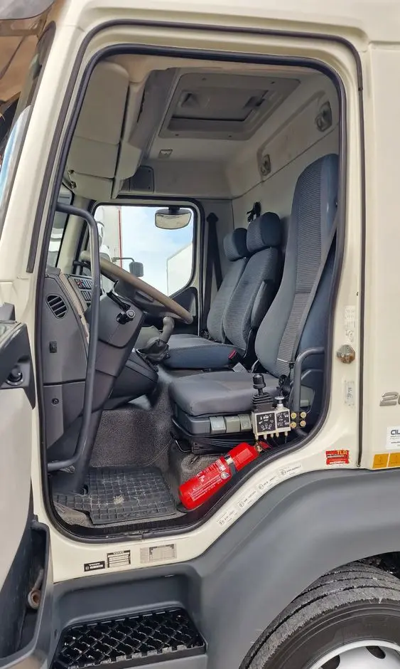 VOLVO FL260  4x2 Kiper/ Wywrotka/ Klima/ Blokada /trzy osoby 