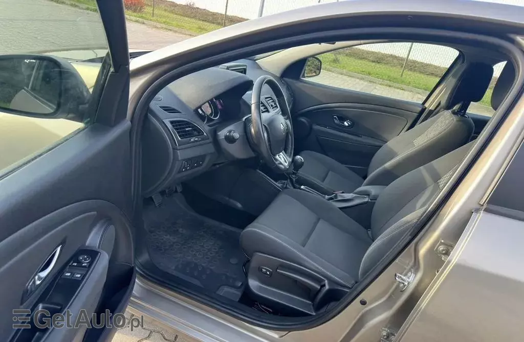 RENAULT Megane 