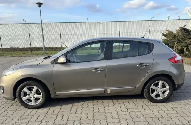 RENAULT Megane 