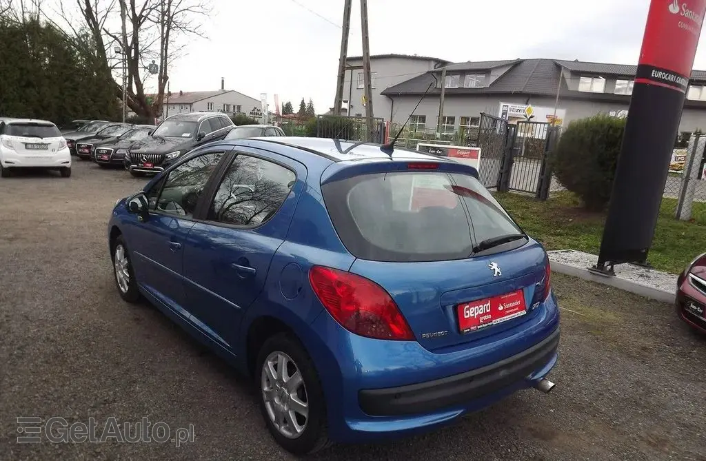 PEUGEOT 207 