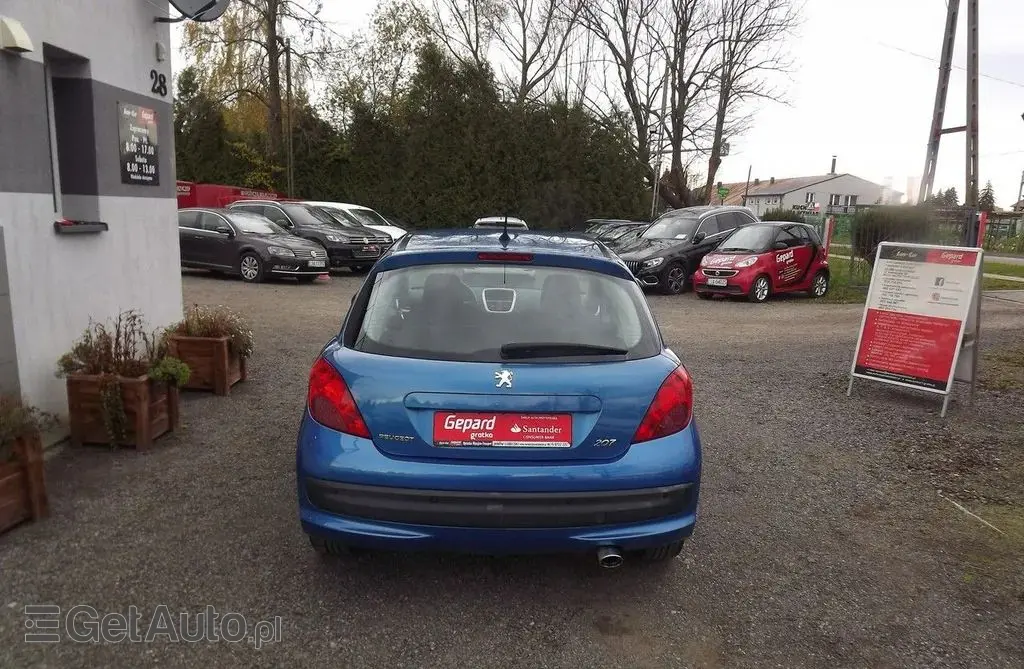 PEUGEOT 207 