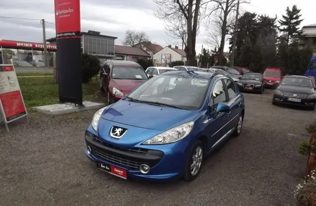 PEUGEOT 207 