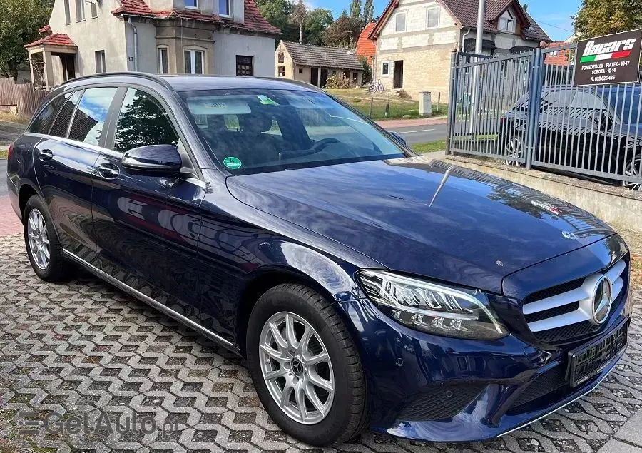 MERCEDES-BENZ Klasa C 200 d T 9G-TRONIC