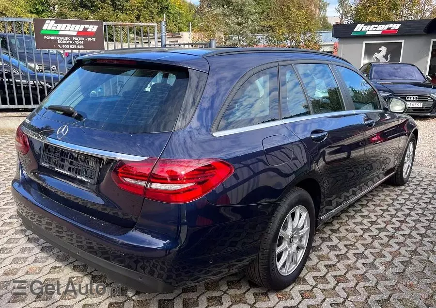 MERCEDES-BENZ Klasa C 200 d T 9G-TRONIC