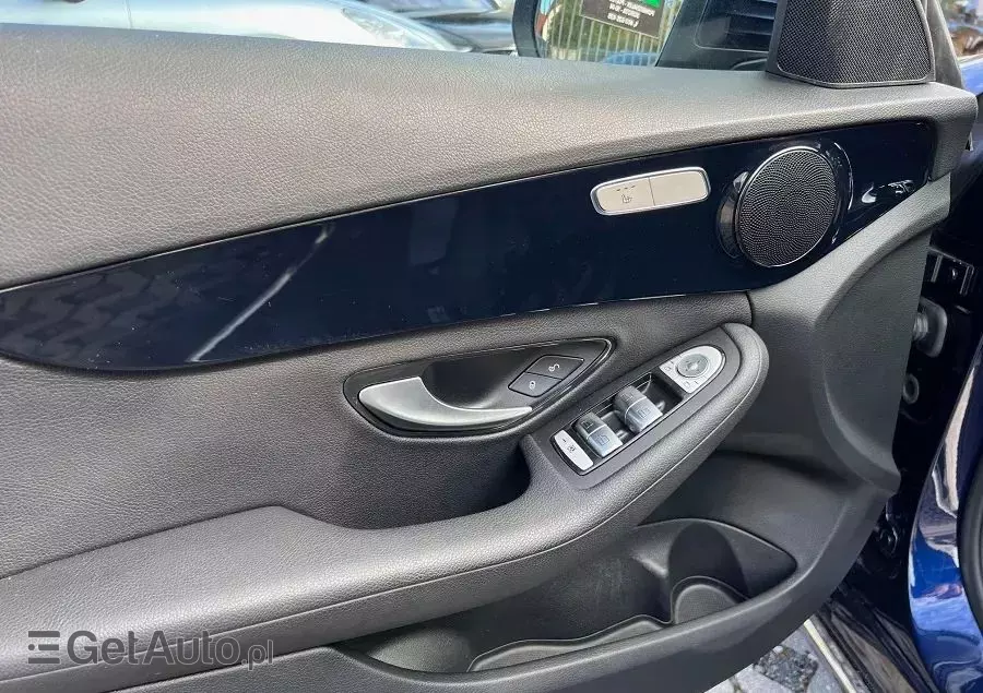 MERCEDES-BENZ Klasa C 200 d T 9G-TRONIC