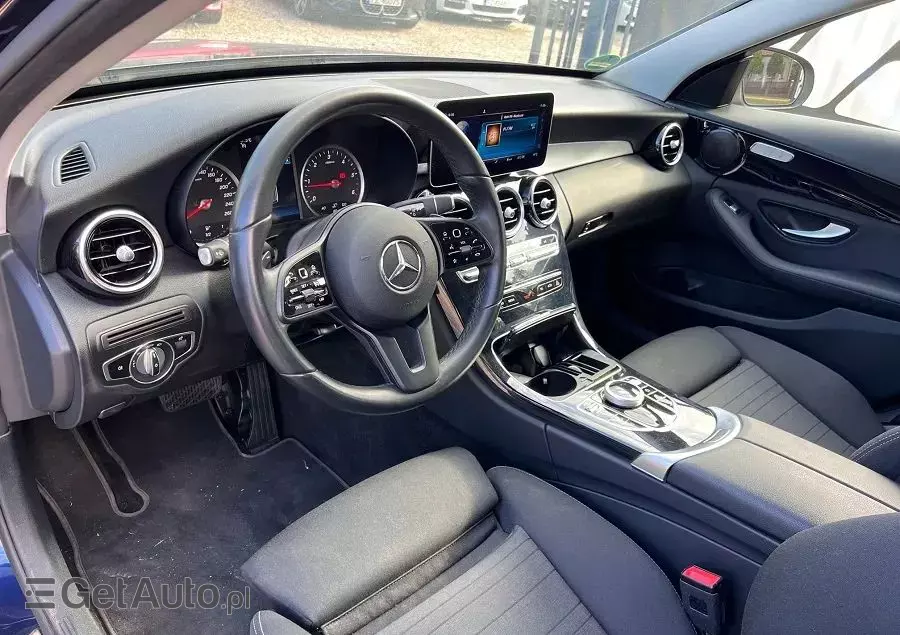 MERCEDES-BENZ Klasa C 200 d T 9G-TRONIC