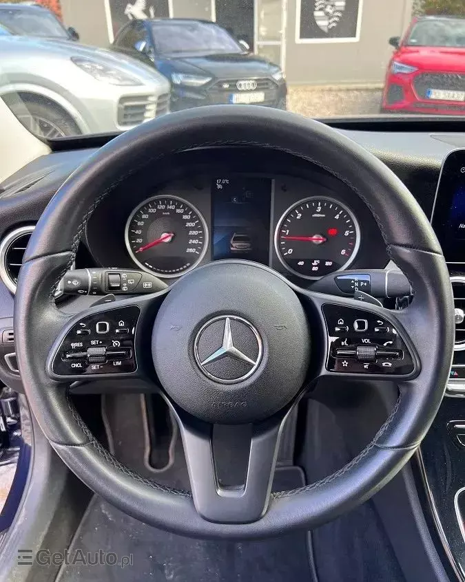 MERCEDES-BENZ Klasa C 200 d T 9G-TRONIC