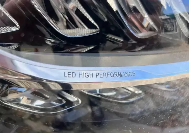 MERCEDES-BENZ Klasa C 200 d T 9G-TRONIC