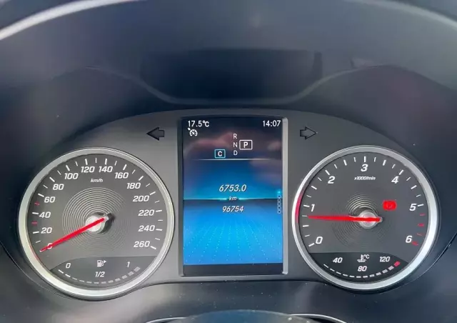 MERCEDES-BENZ Klasa C 200 d T 9G-TRONIC