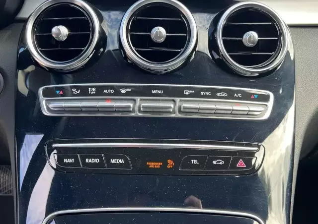 MERCEDES-BENZ Klasa C 200 d T 9G-TRONIC