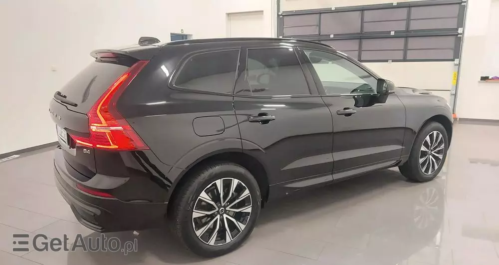 VOLVO XC 60 B4 D Plus Dark