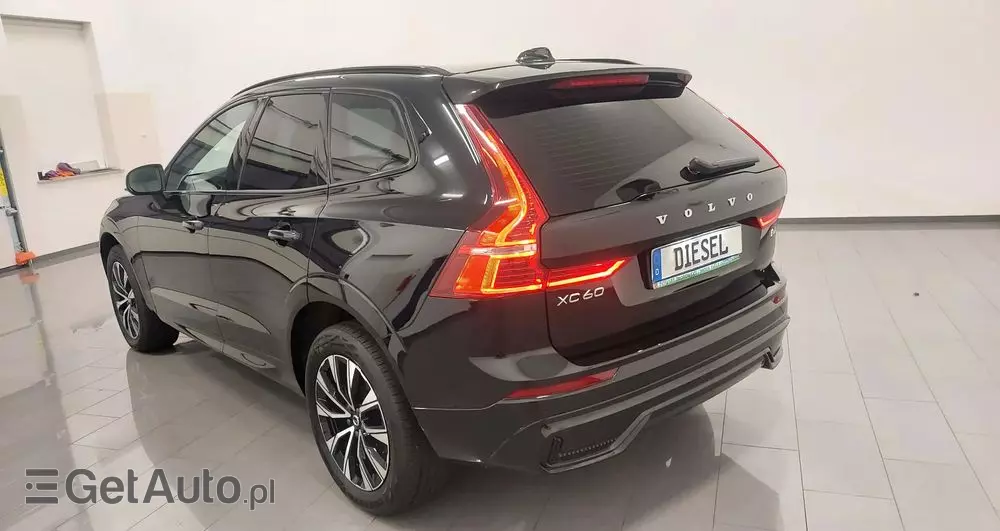 VOLVO XC 60 B4 D Plus Dark