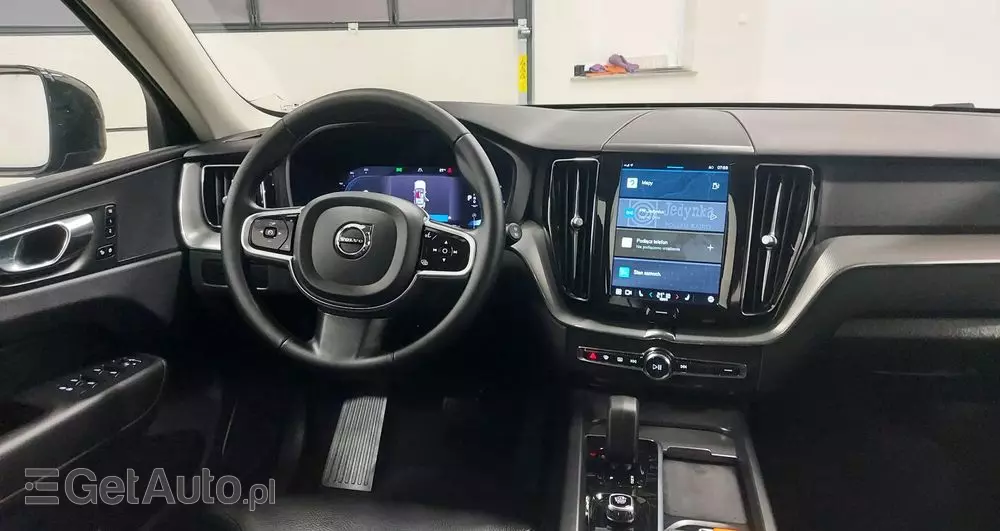 VOLVO XC 60 B4 D Plus Dark