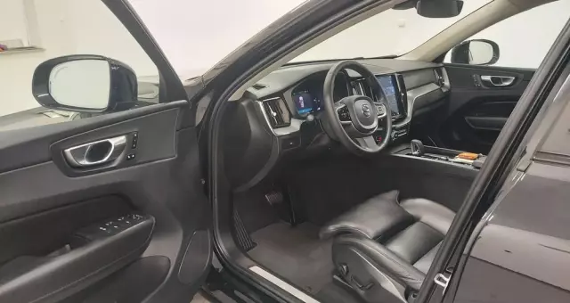 VOLVO XC 60 B4 D Plus Dark