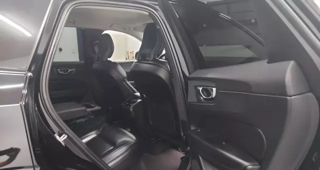 VOLVO XC 60 B4 D Plus Dark