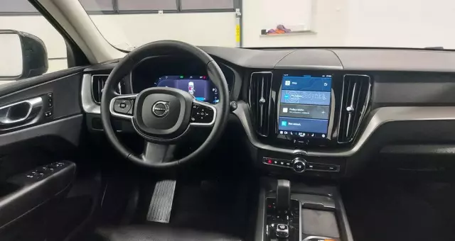 VOLVO XC 60 B4 D Plus Dark