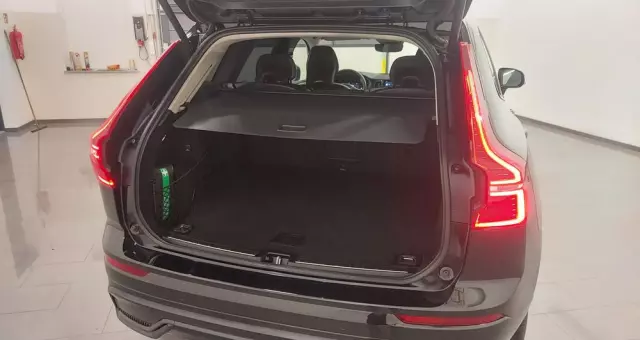 VOLVO XC 60 B4 D Plus Dark