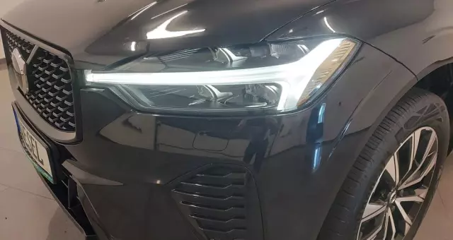 VOLVO XC 60 B4 D Plus Dark