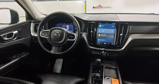 VOLVO XC 60 B4 D Plus Dark