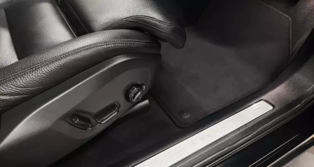 VOLVO XC 60 B4 D Plus Dark