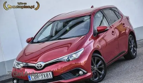 TOYOTA Auris 