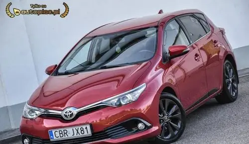TOYOTA Auris 