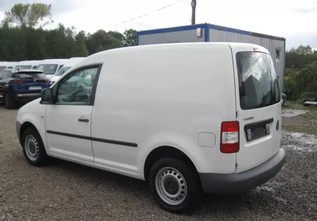 VOLKSWAGEN Caddy 