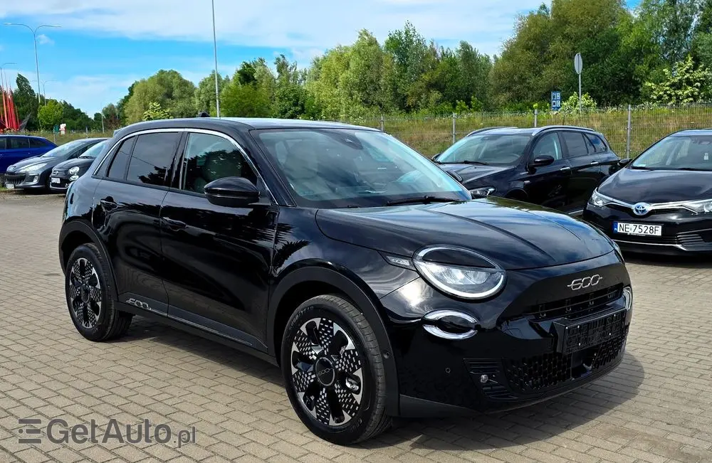 FIAT 600 1.2 Turbo Hybrid La Prima eDCT