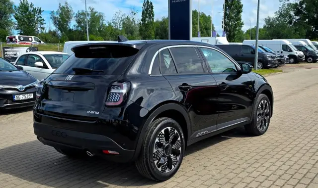 FIAT 600 1.2 Turbo Hybrid La Prima eDCT