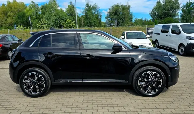 FIAT 600 1.2 Turbo Hybrid La Prima eDCT