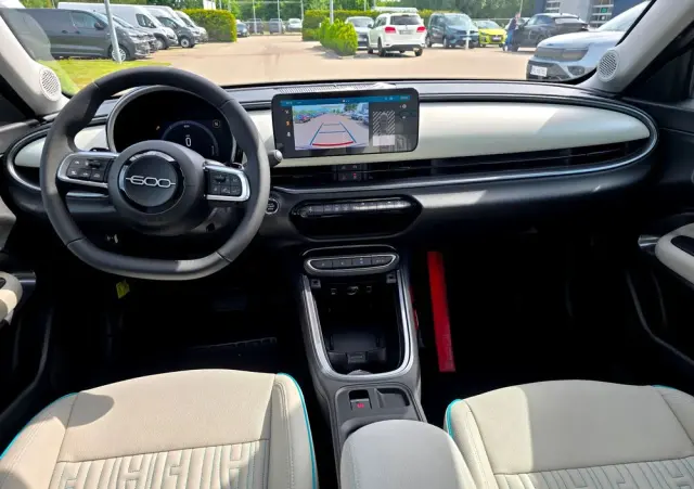 FIAT 600 1.2 Turbo Hybrid La Prima eDCT