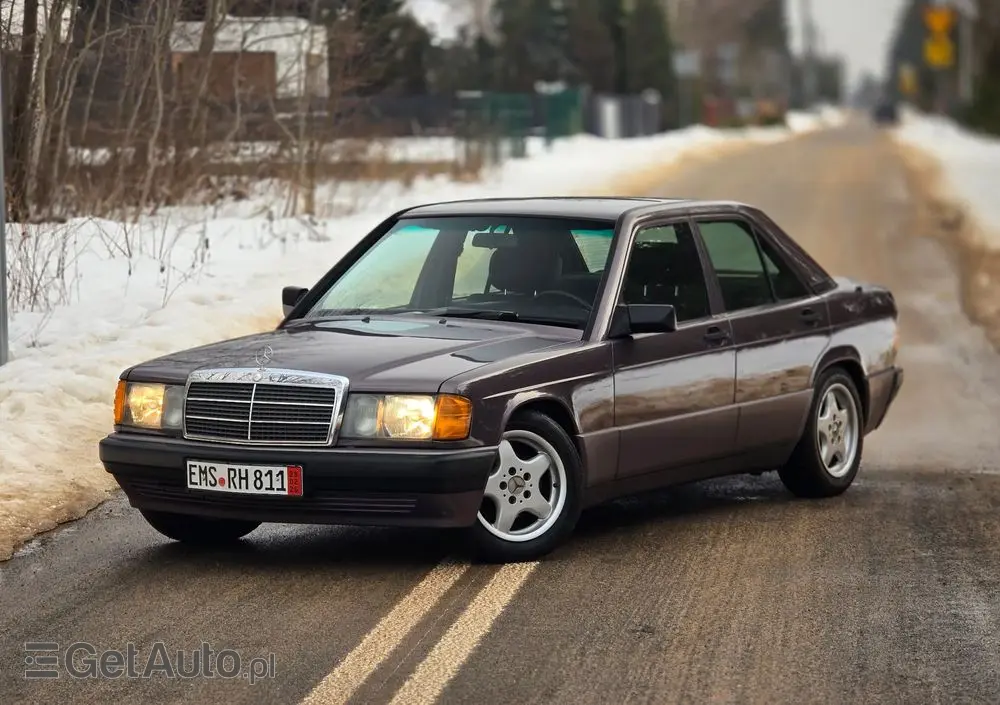MERCEDES-BENZ W201 (190) 