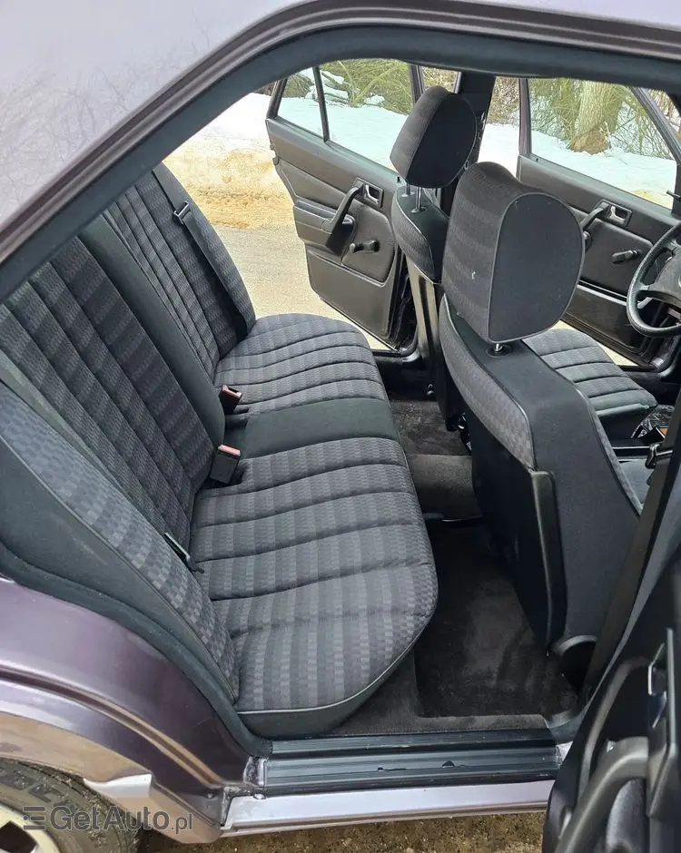 MERCEDES-BENZ W201 (190) 